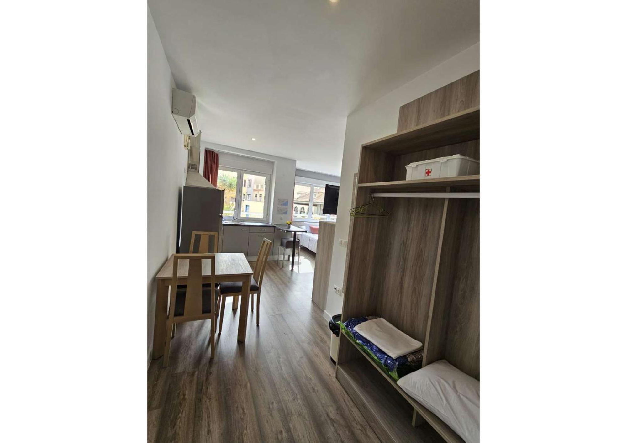 Apartamentos Turisticos Kenzamin 阿利坎特 外观 照片