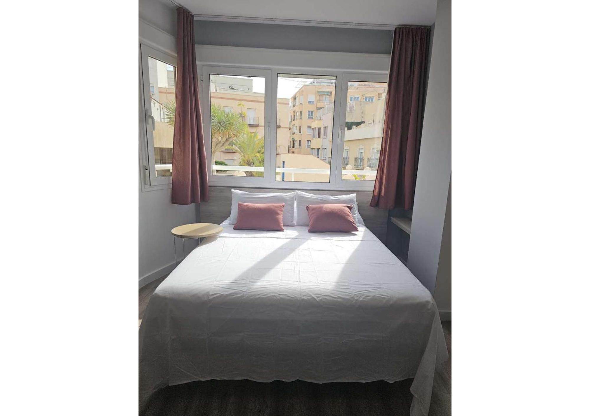 Apartamentos Turisticos Kenzamin 阿利坎特 外观 照片