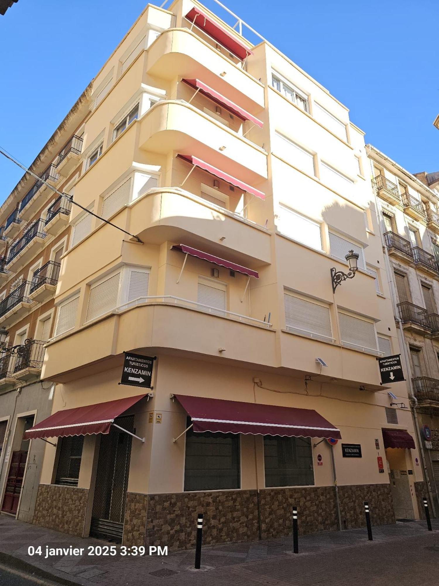 Apartamentos Turisticos Kenzamin 阿利坎特 外观 照片