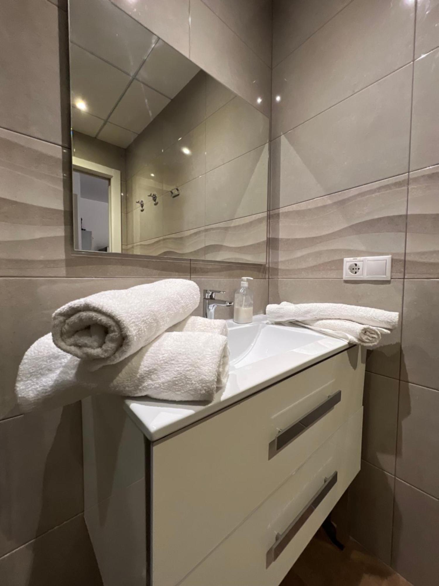 Apartamentos Turisticos Kenzamin 阿利坎特 外观 照片